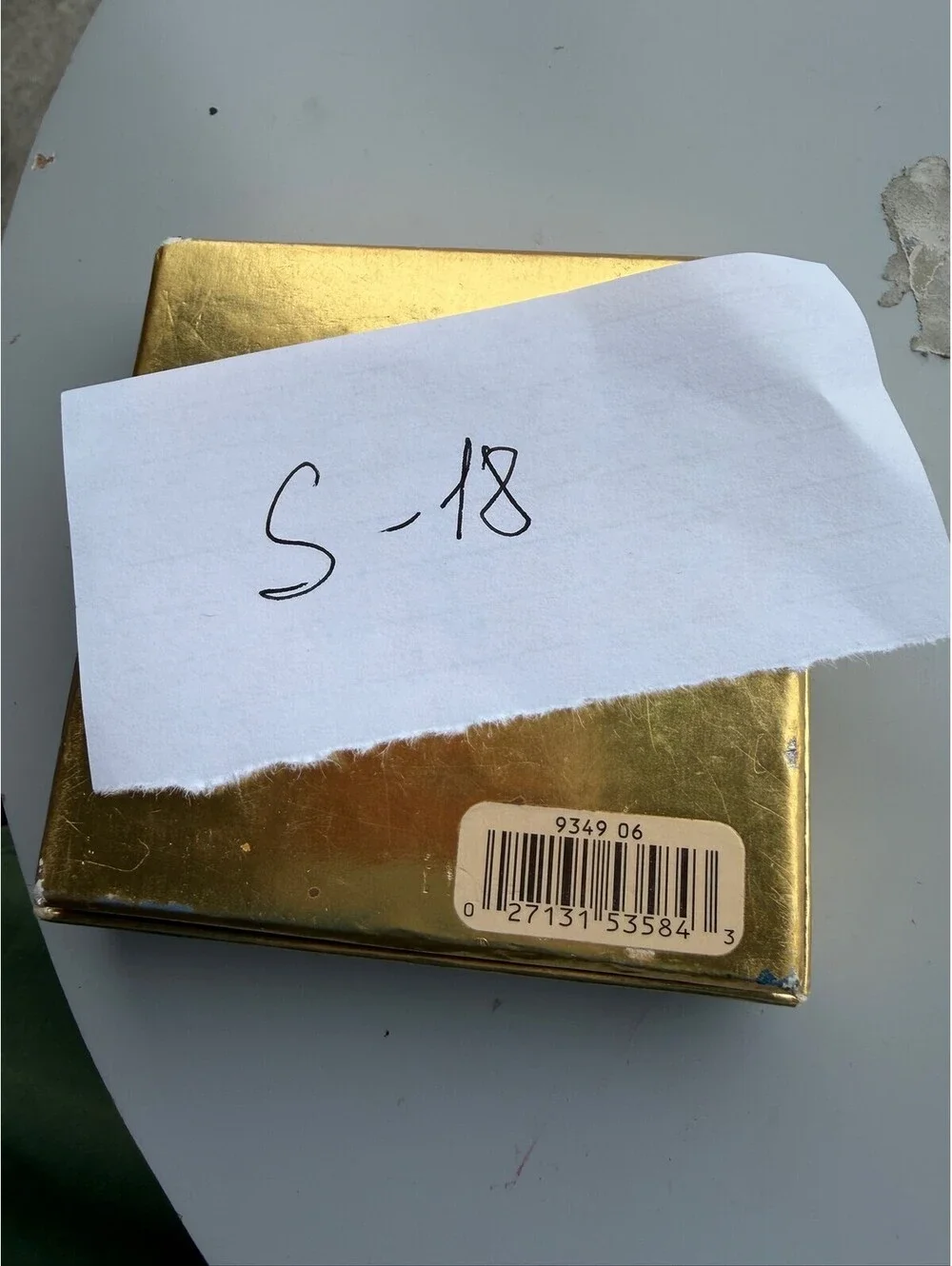Estée Lauder Cancer Zodiac Powder Compact Gold Tone Vintage S-18